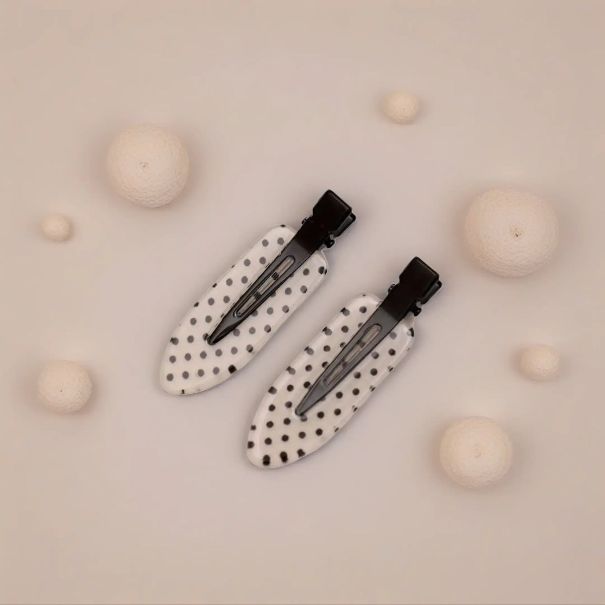 Female 4pcs/Set Cute Elegant Acetate Seamless Polka Dot Hair Clips - Black & White Acrylic Alligator Clips, Bangs & Side Comb Accessories, Everyday Fashion Hair Accessory Set, Abs-Ready Style