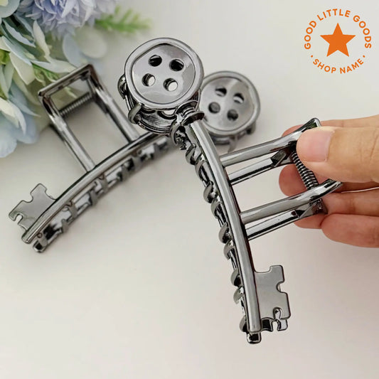 Button Key Hair Claw Clip – Halloween Alt Style Retro Metal Hair Accessory