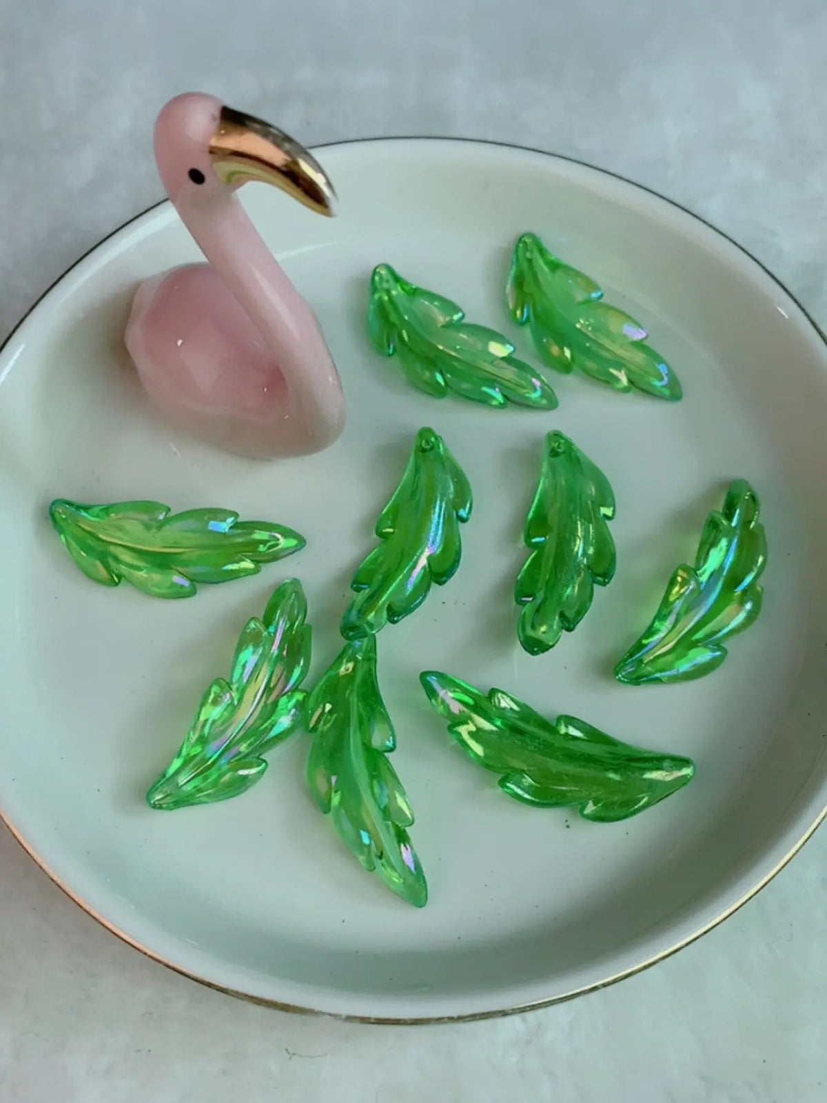 330pcs Acrylic Leaf Beads, Curved Leaf Pendants, Bead, DIY Jewelry Making Accessories, Keychain, Bracelet, Necklace, Earrings, Jewelry Making Supplies