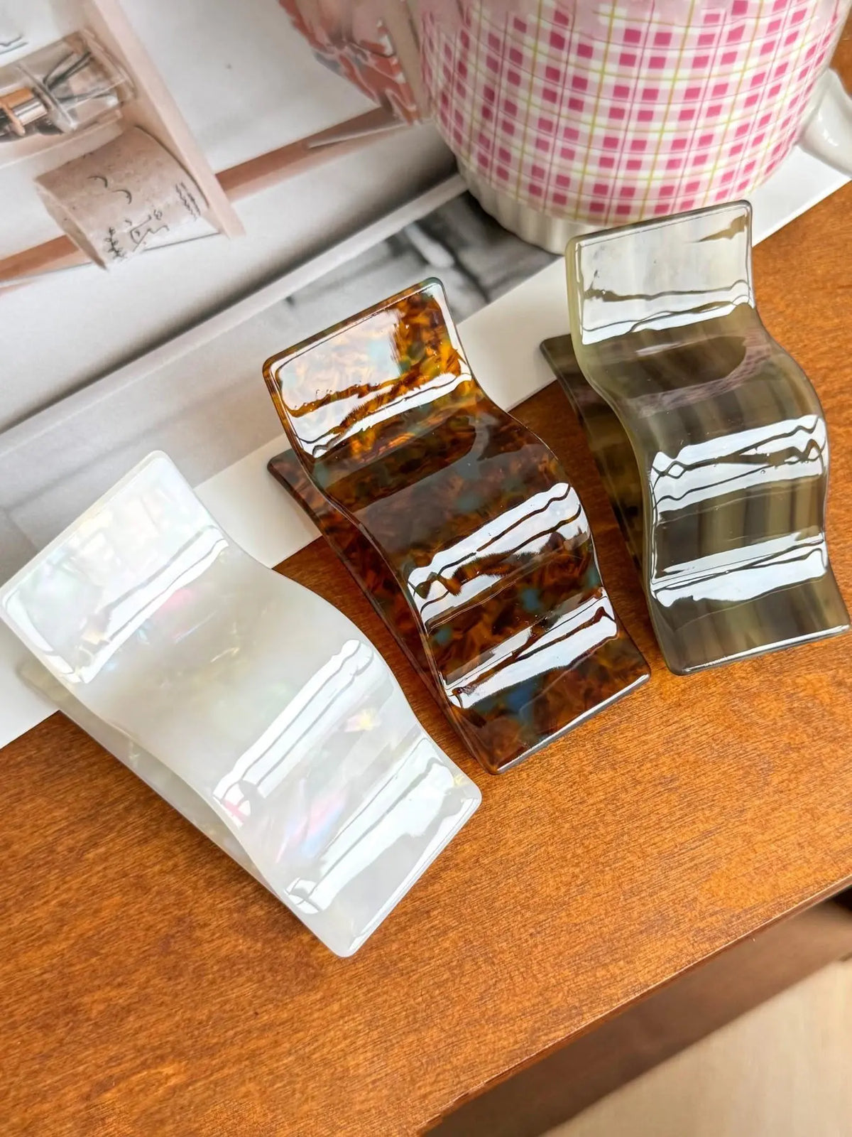 Three-Piece Hair Clip Set, Marble Pattern Floral Morandi Color, Stylish Acetate Material, Fashionable Hair Accessories, Hair Claws Set