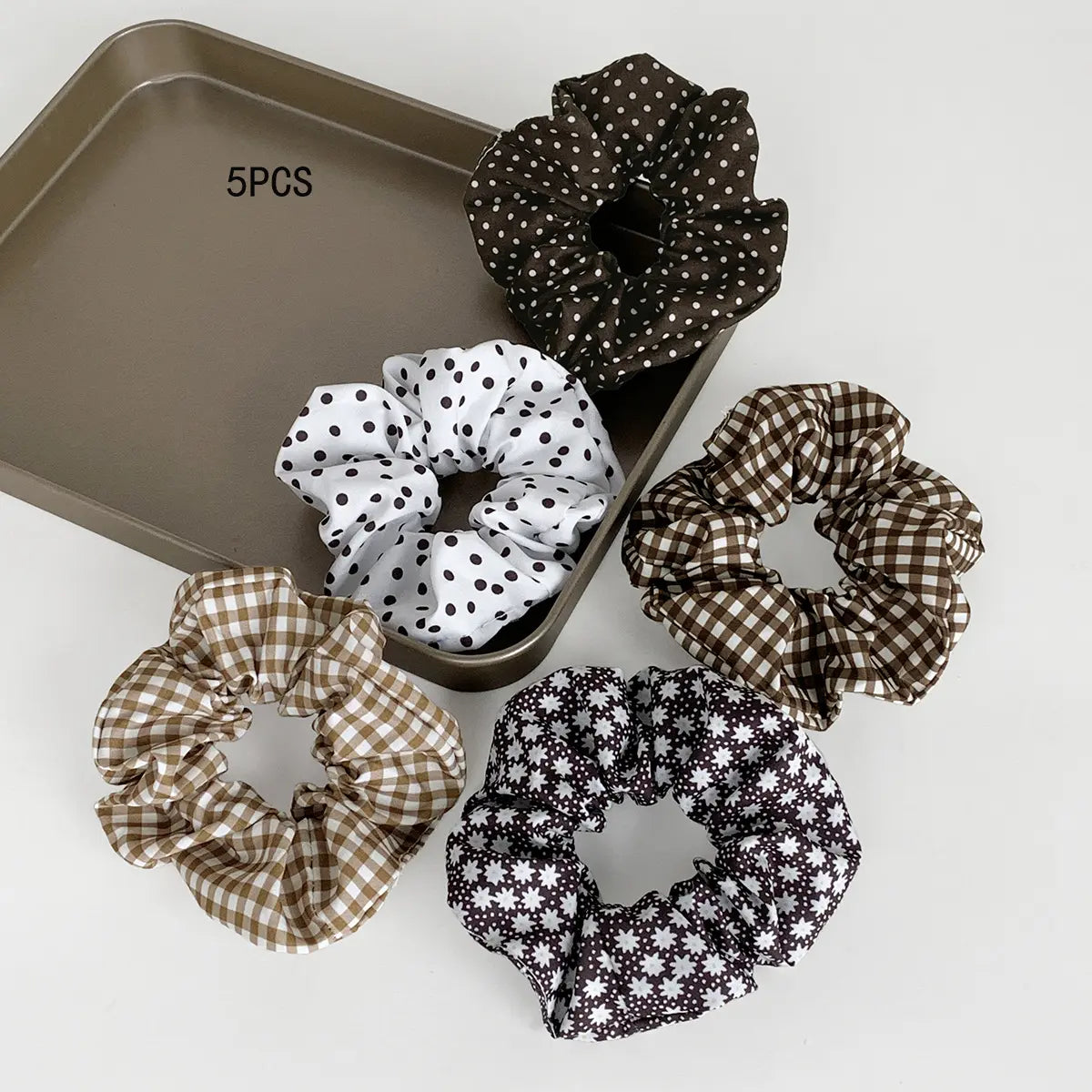 Women's Vintage Pastel Band-Shaped Hairbands & Scrunchies - Plaid/Polka, Floral Prints, Metal Accents, Elastic Fabric Hair Rubber Bands for Everyday Hairstyles