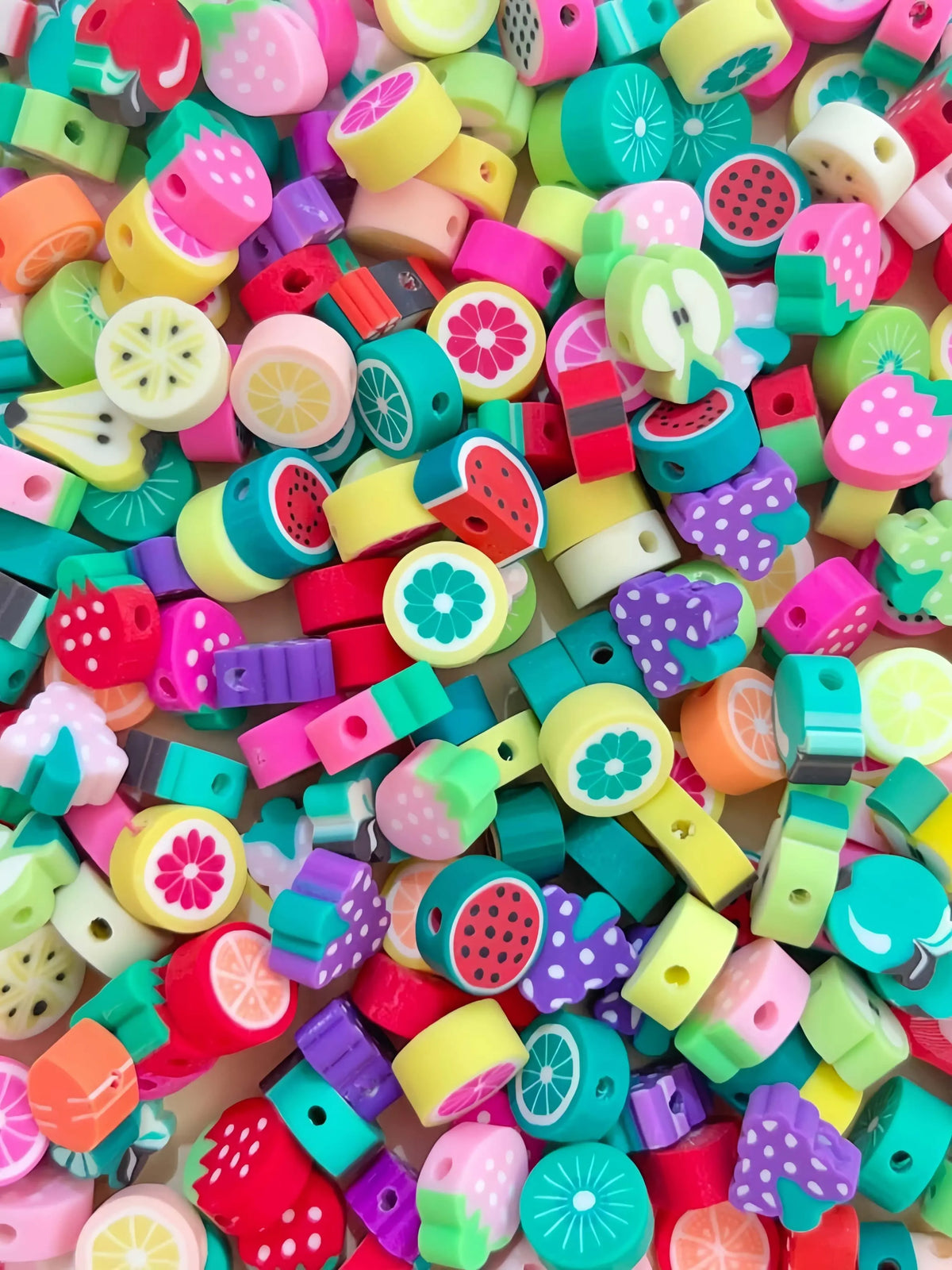 Mother's Day Gift 100 Mixed Fruit and Flower Clay Beads for Crafting, Heart-Shaped Beads for DIY Bracelets and Necklaces, Random Styles Included, Bead Assortment, Beads Bulk, Beads for Crafts, DIY Craft Embellishments, Beads For Jewelry Making