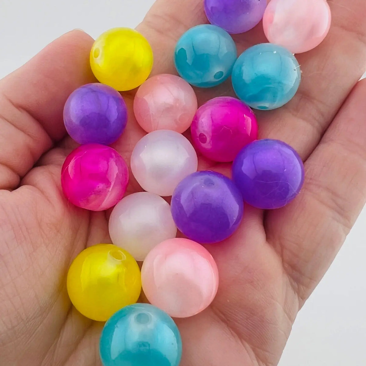 A1-20 Pack 16MM Colored Beads for Crafting