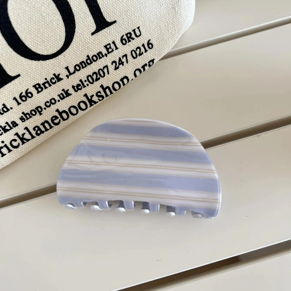 3pcs Pastel Striped Acrylic Hair Claw Clips with Glossy Surface, Durable Spring Clasp Firmly Holds Hair. Two Classic Shapes Suit Thick & Thin Hair, Perfect for Casual Daily Updo Styling.,sohochic