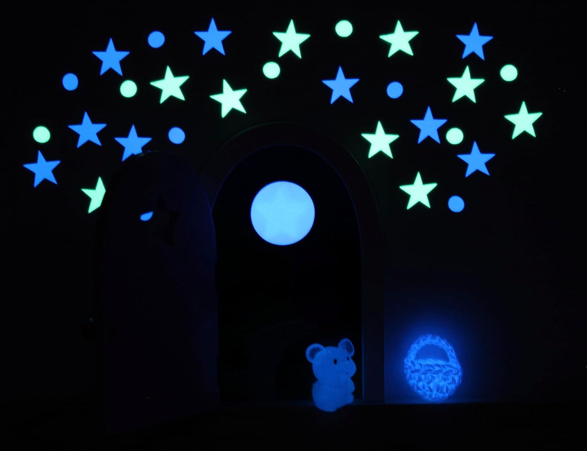 Qué Kawaii® Magical Pérez Mouse kit. Door that Opens and Shines in THE Dark Wooden Door and+Crochet Bag+Stars+Little Mouse that Glows in the Dark+6 certificates in Spanish (ROSA/Pink)