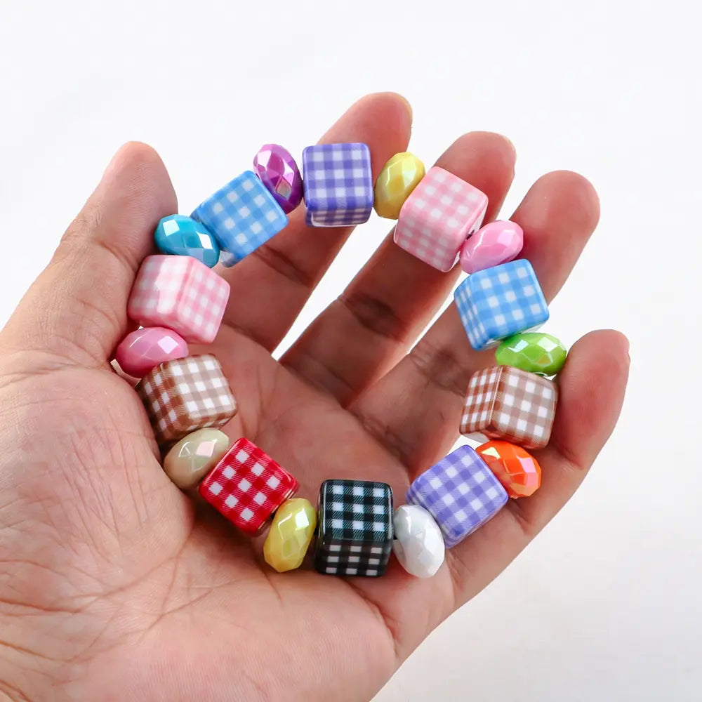 14×14mm 12pcs Acrylic Checkered Cube Beads, DIY Beads, Smoothly Threaded, Ideal for Holiday Decorations Crafts, Suitable for Making Necklaces Bracelets Keychains Phone Charms and other Beads&Bead Assortment