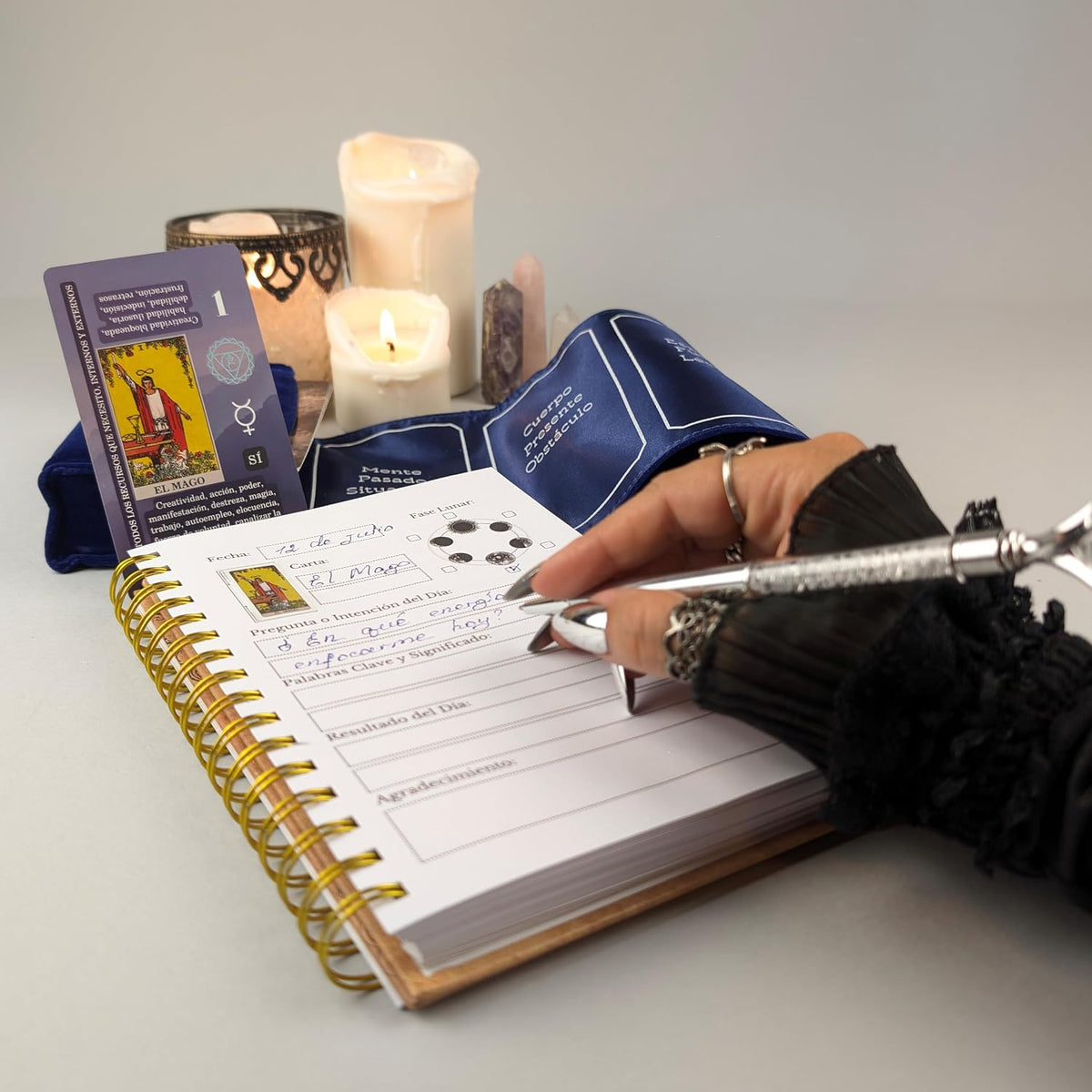 Witchy Cauldron Tarot Learning Kit in Spanish – Cartas de Tarot para Principiantes – Includes Spanish Deck, Journal, Wrap, Stickers – Ideal for Beginners and Enthusiasts (Azul)