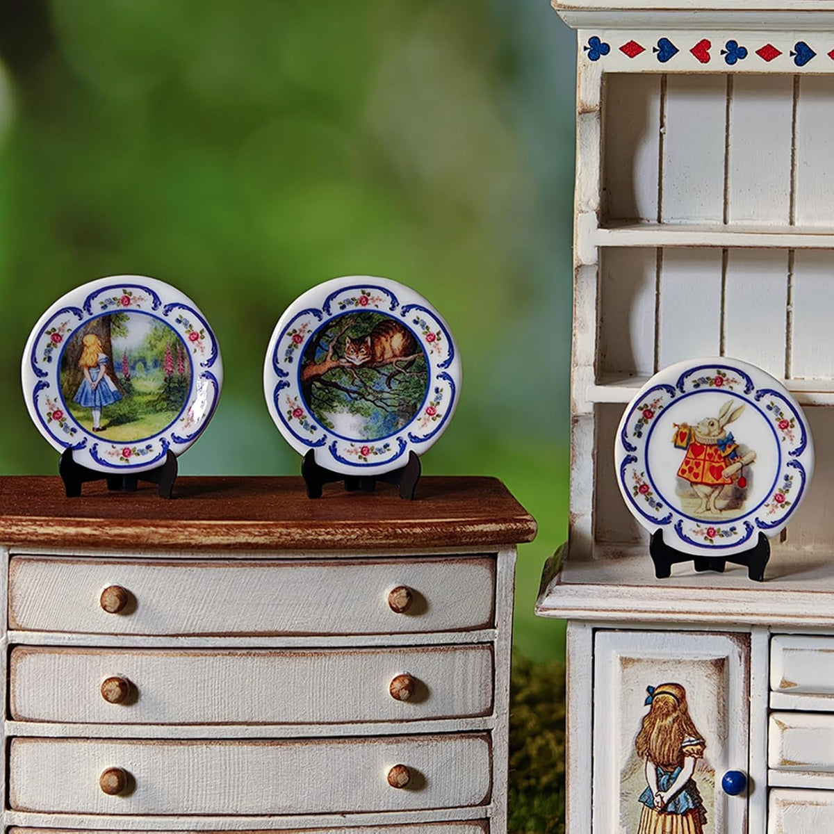 6PCS Handcrafted Miniature Ceramic Plates in 1:12 or 1:6 Scale, Vintage Porcelain Playhouse Dishes (Alice, 3CM)