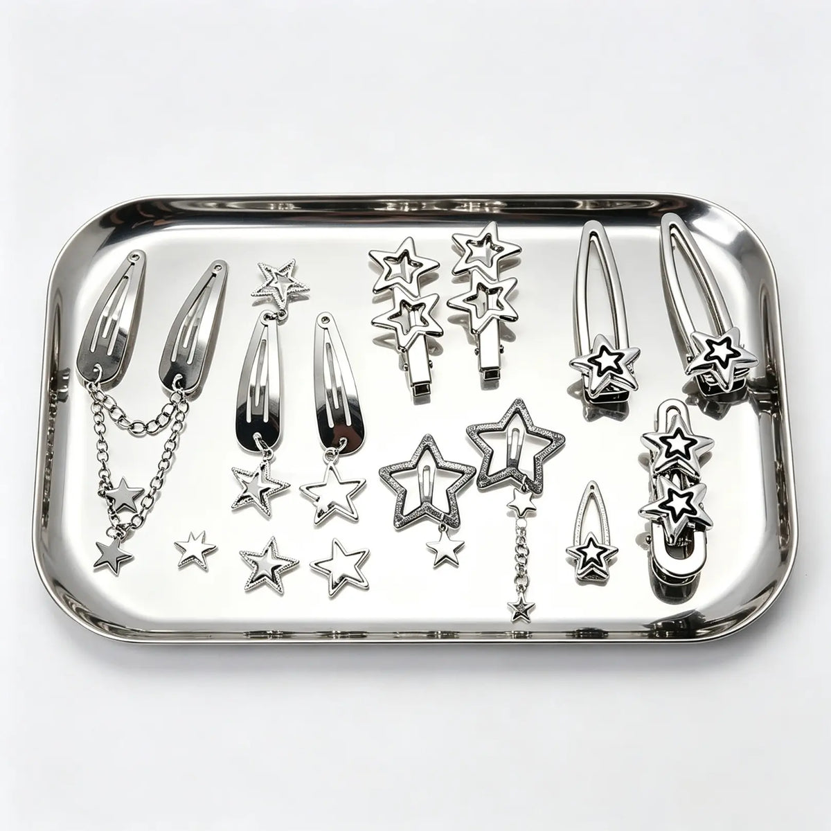 Women's Minimalist Retro Hollow Stars Metal Hair Clips - Cute Star Pendant Decor Barrettes with Secure Grip, Collectible Fashion Accessories for Parties, Birthdays