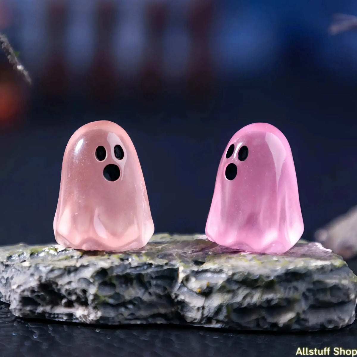 30Pcs Glow In The Dark Resin Ghost Charms, Spooky Light Up DIY Bag Decorations, Versatile Luggage Ornament Accessories, Perfect Handmade Supply for Halloween Decor & Holiday Gift Making