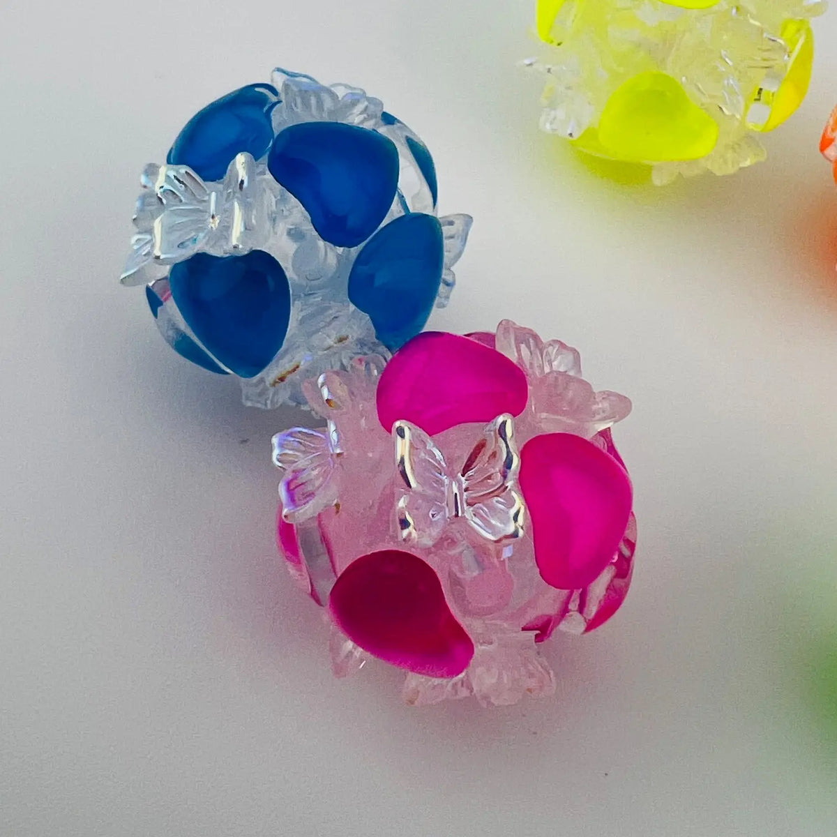 F11-Stunning Flower Beads Set - Handcrafted 20mm Beads for Pens & Key Chains - Unique Design with Glamorous Sparkle