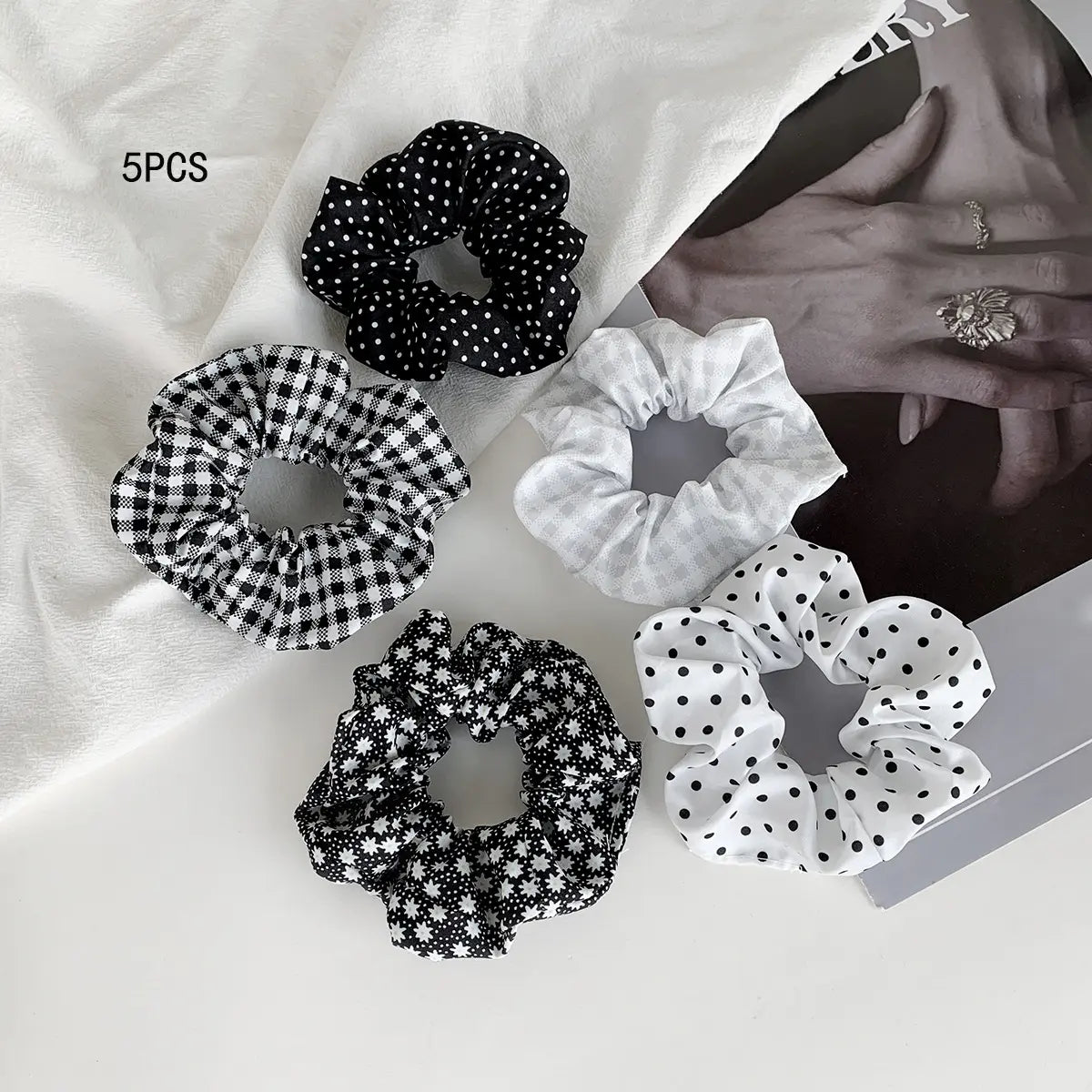 Women's Vintage Pastel Band-Shaped Hairbands & Scrunchies - Plaid/Polka, Floral Prints, Metal Accents, Elastic Fabric Hair Rubber Bands for Everyday Hairstyles