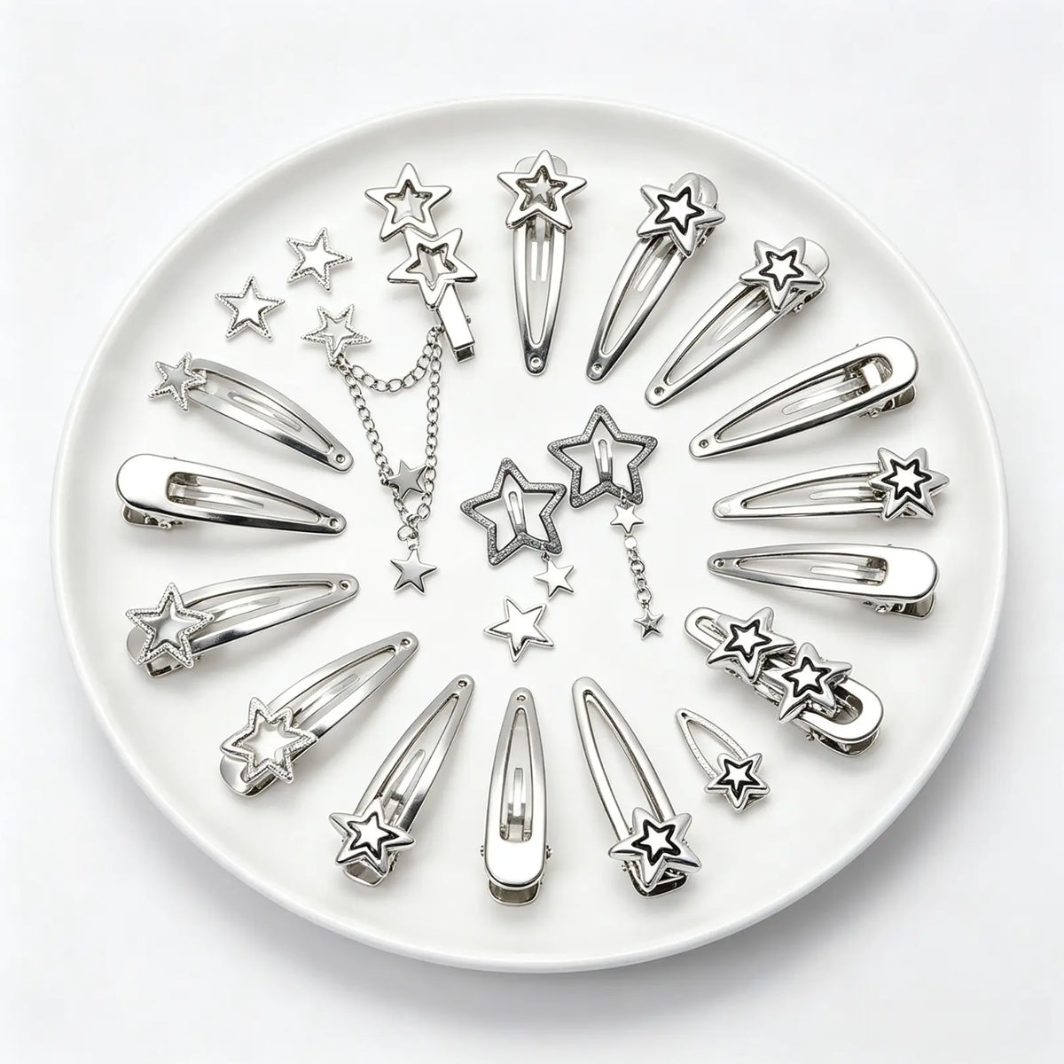 Women's Minimalist Retro Hollow Stars Metal Hair Clips - Cute Star Pendant Decor Barrettes with Secure Grip, Collectible Fashion Accessories for Parties, Birthdays