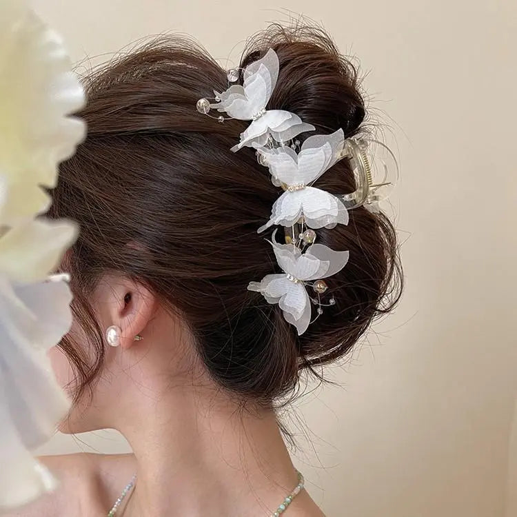 4Pcs Butterfly Hair Claw Clips, Cute Hair Clips with Pearl Rhinestone Design, Large Sweet Claw Clip Fashion Elegant Hair Clip for Thick or Thin Hair ﻿