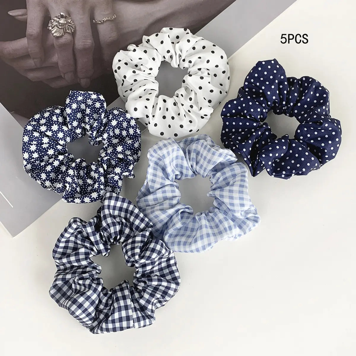 Women's Vintage Pastel Band-Shaped Hairbands & Scrunchies - Plaid/Polka, Floral Prints, Metal Accents, Elastic Fabric Hair Rubber Bands for Everyday Hairstyles