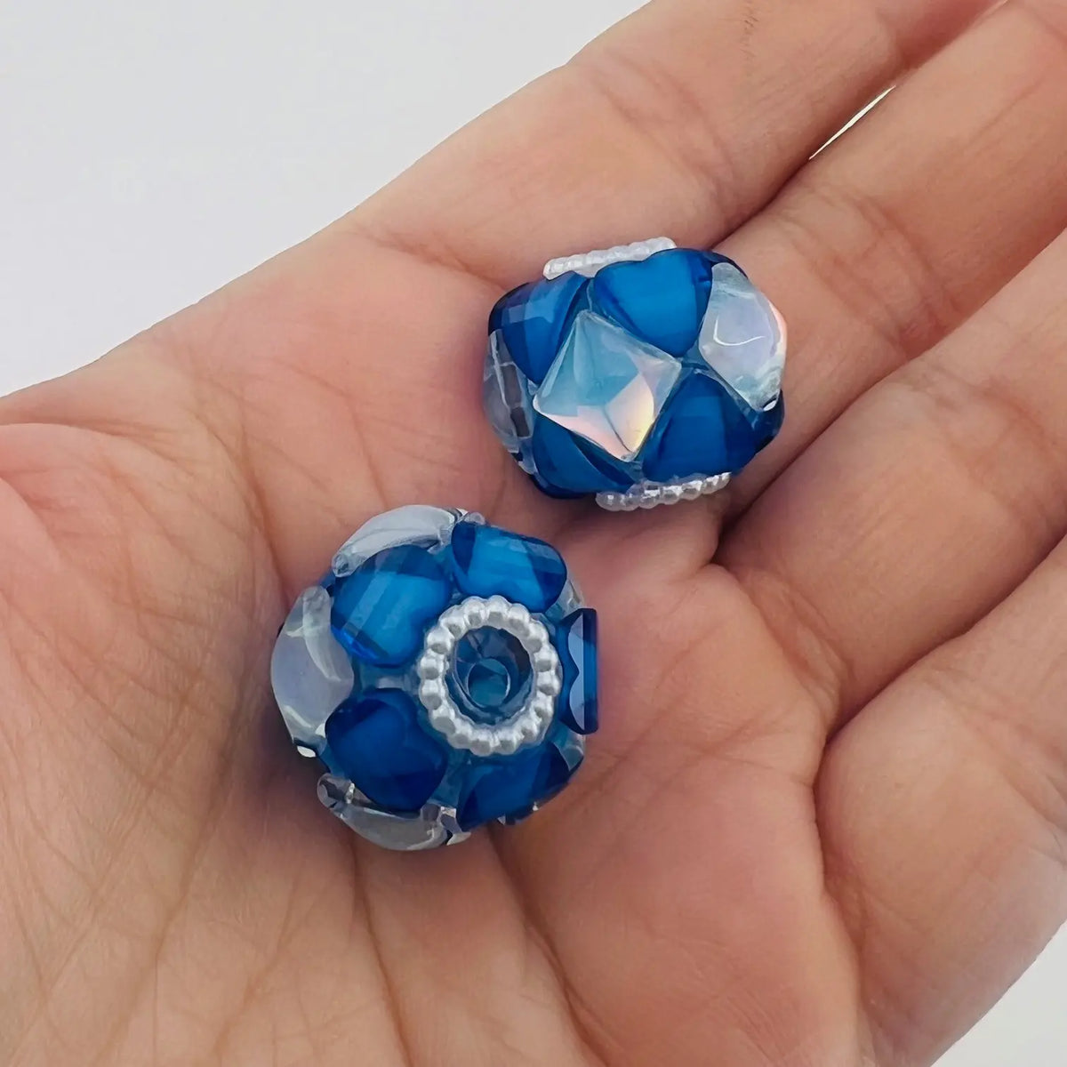 F15-Solid Colored Handcrafted Glass Dimond Beads 2 Pack