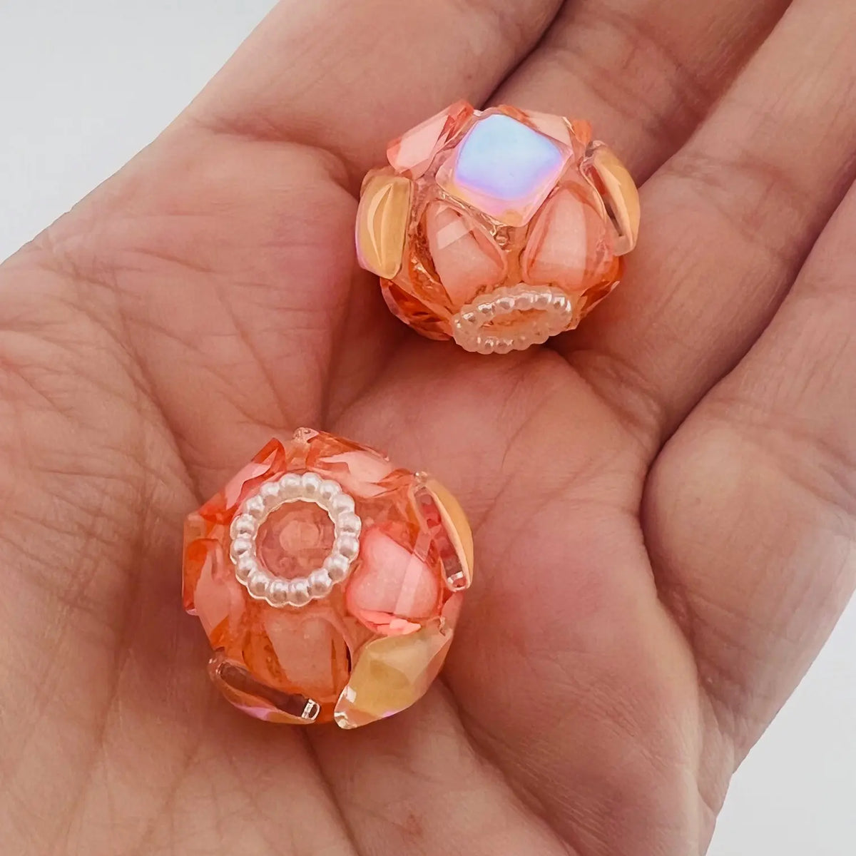 F15-Solid Colored Handcrafted Glass Dimond Beads 2 Pack