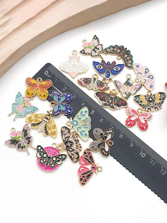 Mixed Color Butterfly Design Pendant, Fashionable Jewelry Making Accessories for Bracelet & Necklace, Trendy All-match & Exquisite DIY Jewelry for Birthday Gift, Bangle Charms, Beads Charms, Beading Accessories, Diy Jewelry Decoration