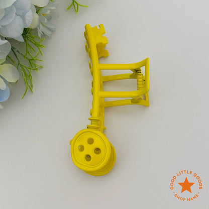 Button Key Hair Claw Clip – Halloween Alt Style Retro Metal Hair Accessory